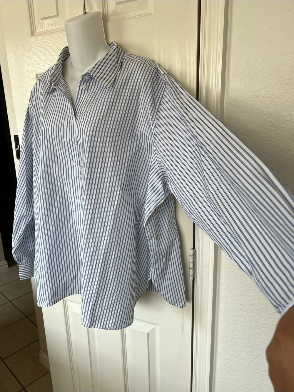 NWT Jules classic-fit button-up shirt in striped cotton poplin 24